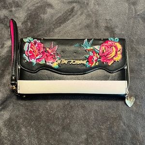 Betsey Johnson wallet